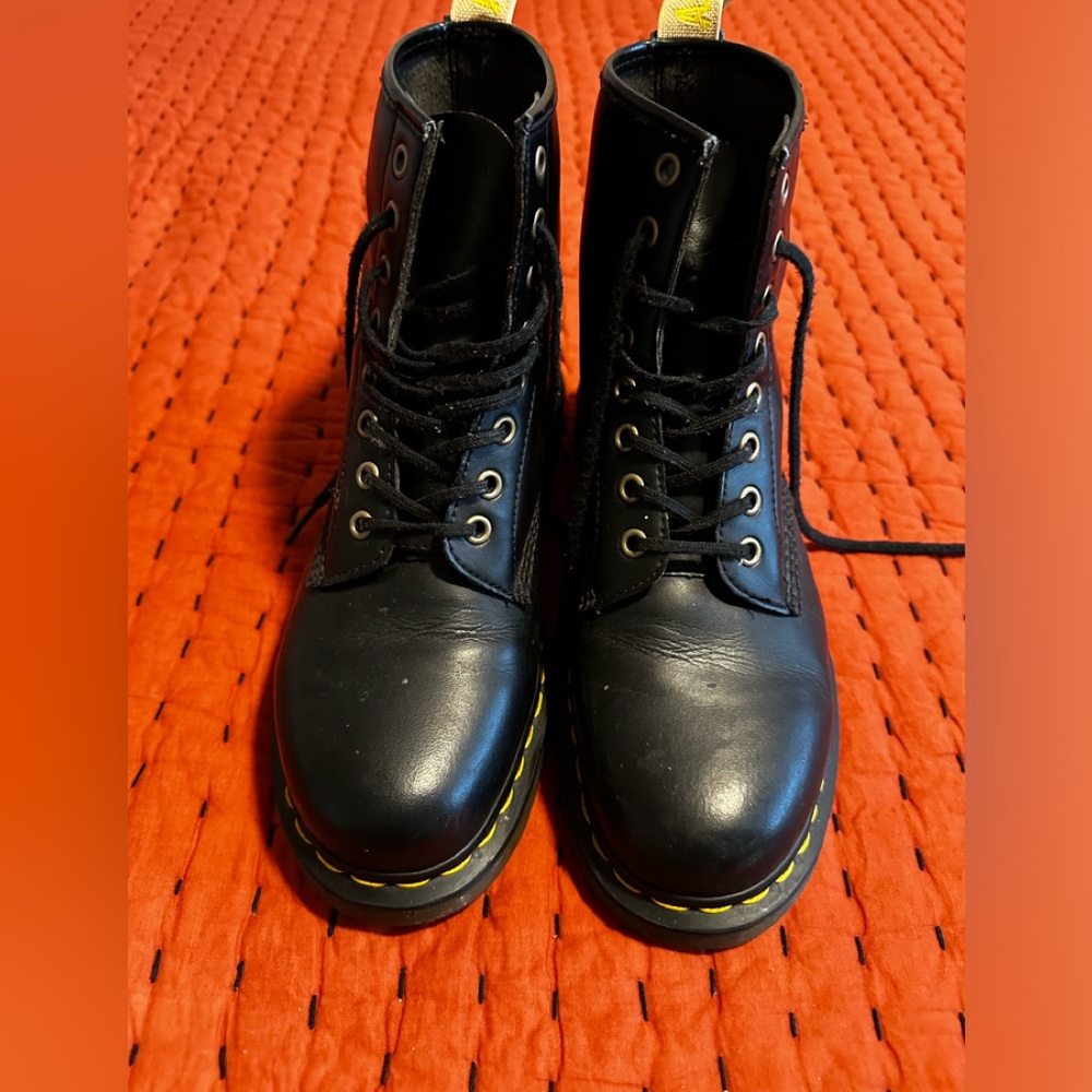Dr Marten Vegan Boots Sz 8
